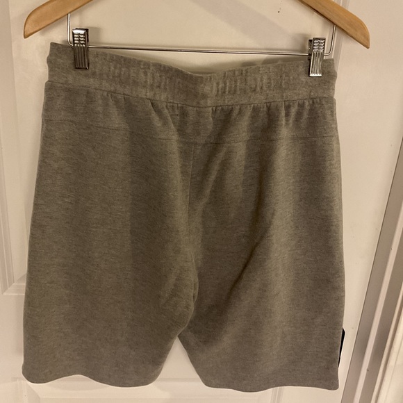 Blu Rock - Drawstring Elastic Waist Sweat Shorts - Gray with Black Trim - Sz Med - Picture 4 of 8